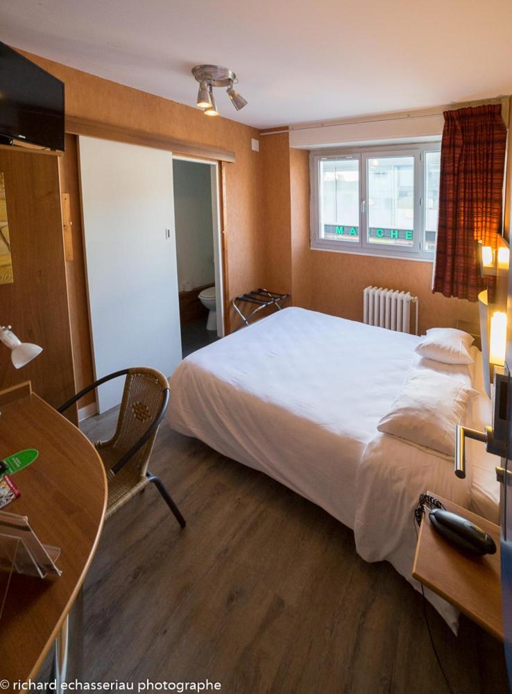 Hotel De La Vendee La Roche-sur-Yon Εξωτερικό φωτογραφία